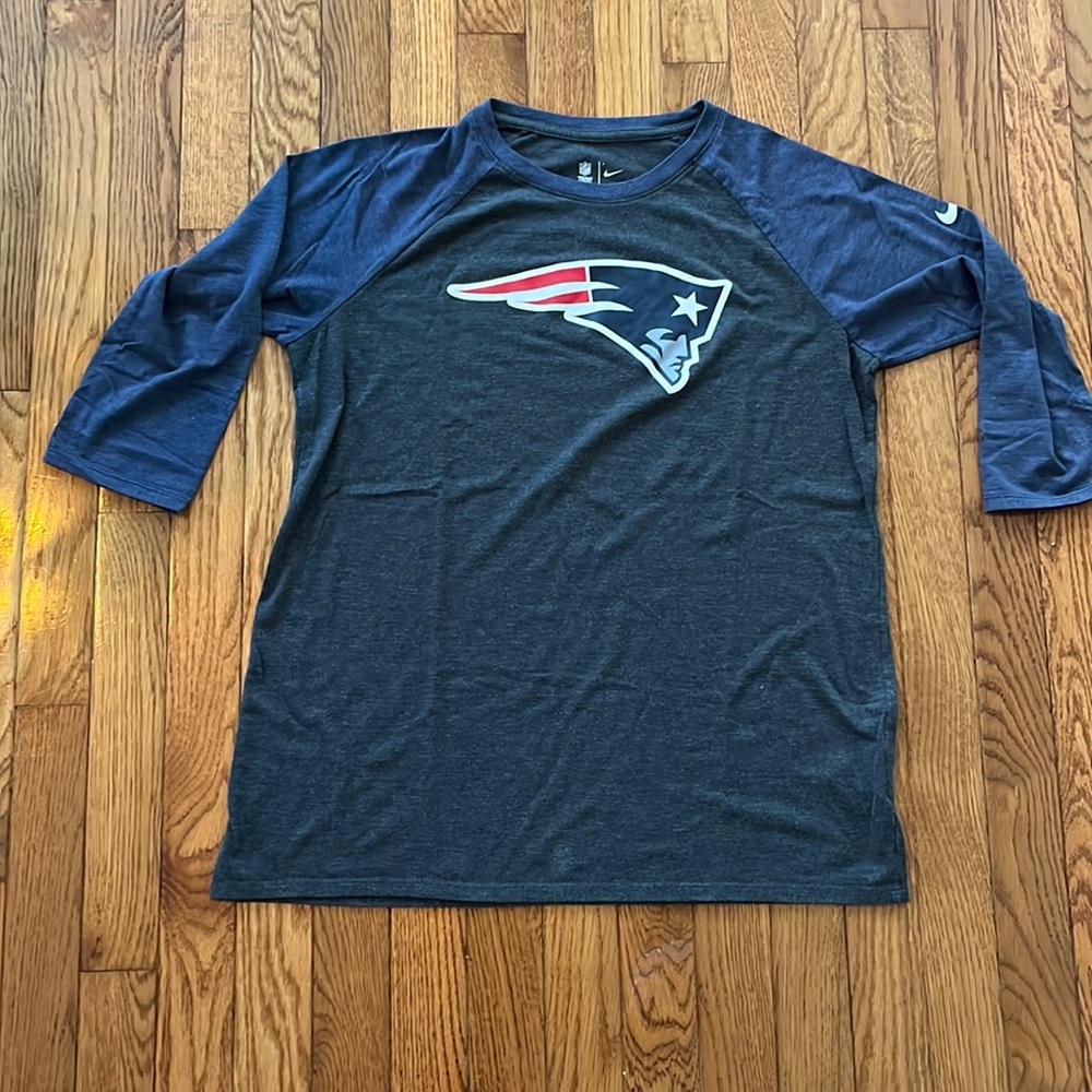 Nike New England Patriots Tee‎ NFL Football 3/4 sleeve Large Team apparel fall